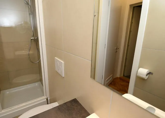 Ginger Πανσιόν Λιουμπλιάνα